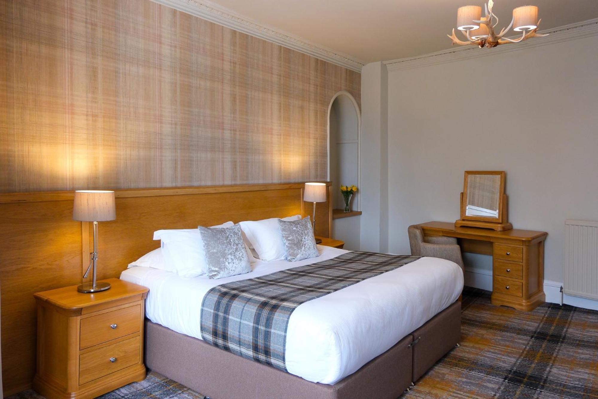 Glen Mhor Hotel At Uile-Bheist 'Brewstillery' Inverness Exterior foto